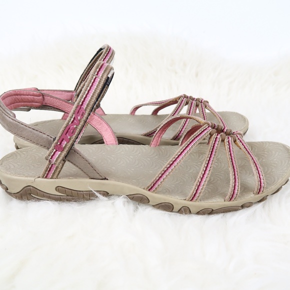 teva kayenta women's walking sandals